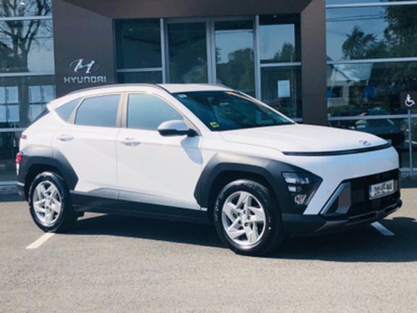 Hyundai KONA MPV, Petrol, 2024, Polar White