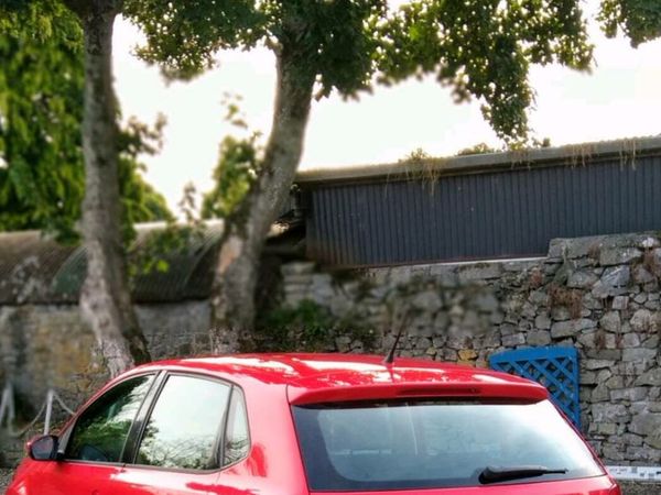 Volkswagen Polo Hatchback, Diesel, 2010, Red