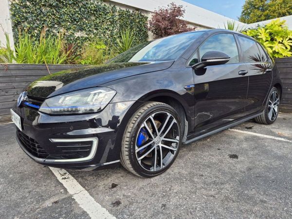 Volkswagen Golf Hatchback, Hybrid, 2016, Black