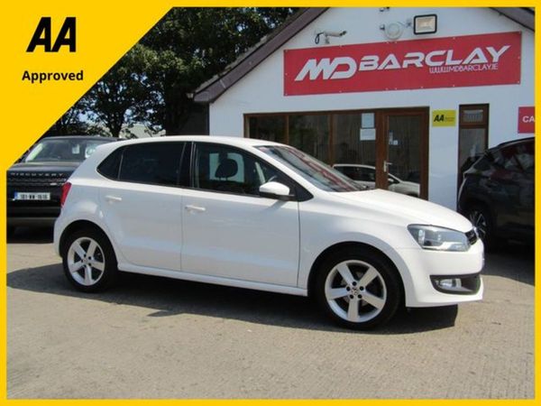 Volkswagen Polo Hatchback, Petrol, 2014, White
