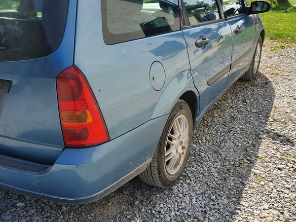 Ford Focus Estate, Petrol, 2001, Blue
