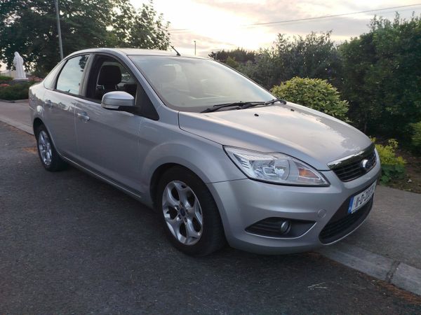 Ford Focus Saloon, Diesel, 2011, Silver