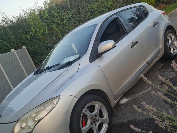 Renault Megane Hatchback, Diesel, 2010, Silver