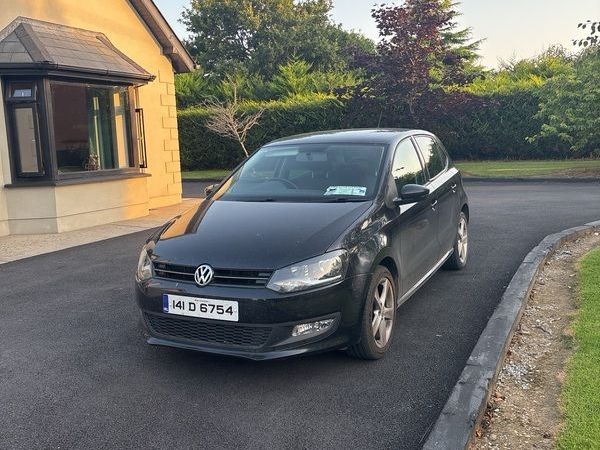 Volkswagen Polo Hatchback, Petrol, 2014, Black