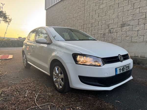 Volkswagen Polo Hatchback, Petrol, 2011, White