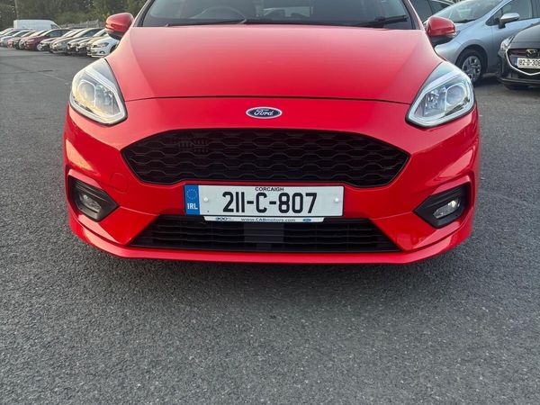 Ford Fiesta Hatchback, Petrol, 2021, Red