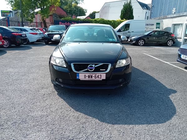 Volvo S40 Saloon, Diesel, 2011, Black