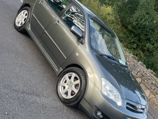 Toyota Corolla Hatchback, Diesel, 2005, Grey