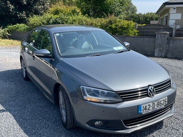 Volkswagen Jetta Saloon, Diesel, 2014, Grey