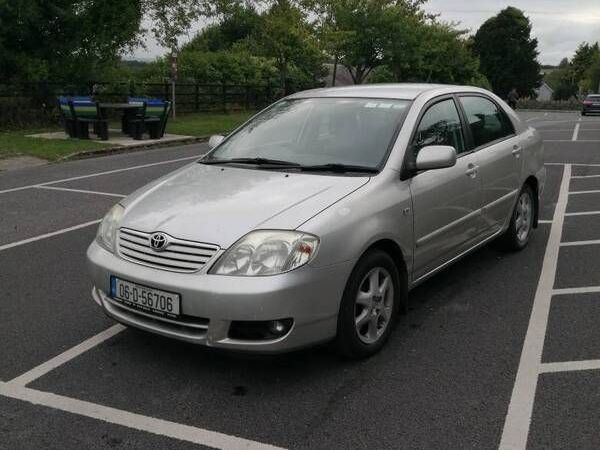 Toyota Corolla Saloon, Petrol, 2006, Silver