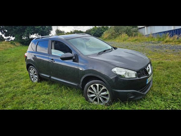Nissan Qashqai Hatchback, Diesel, 2010, Black