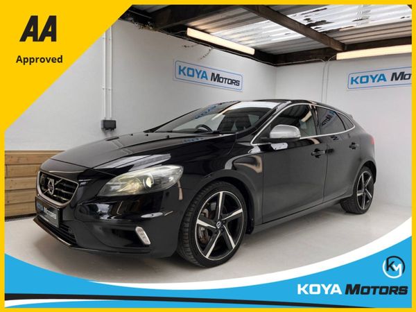 Volvo V40 Hatchback, Diesel, 2016, Black
