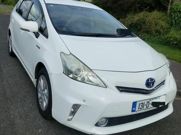 Toyota Prius MPV, Petrol Hybrid, 2013, White