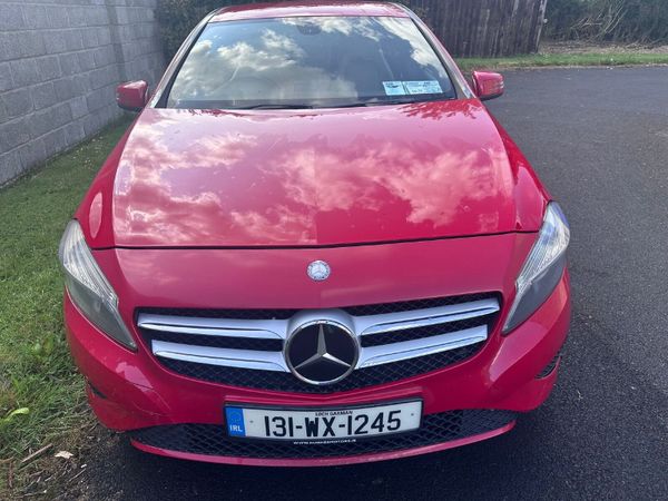 Mercedes-Benz A-Class Hatchback, Diesel, 2013, Red
