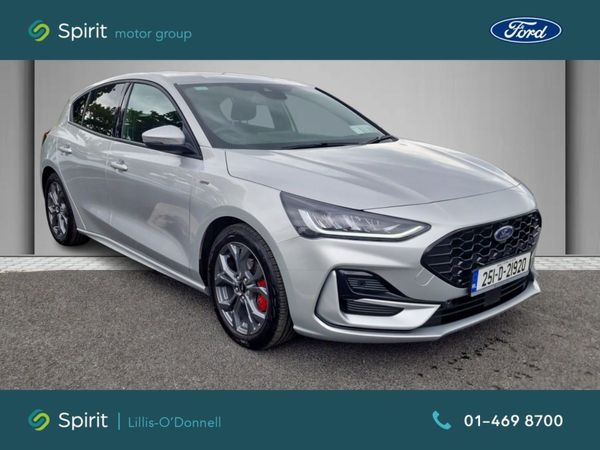 Ford Focus Hatchback, Petrol Hybrid, 2025, Grey