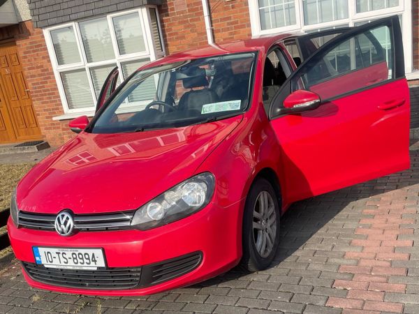 Volkswagen Golf Hatchback, Diesel, 2010, Red