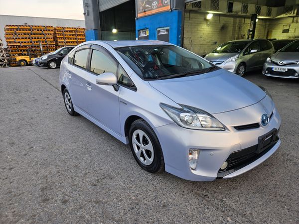 Toyota Prius Hatchback, Petrol Hybrid, 2014, Silver