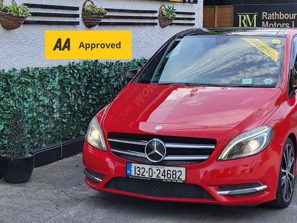 Mercedes-Benz B-Class MPV, Petrol, 2013, Red