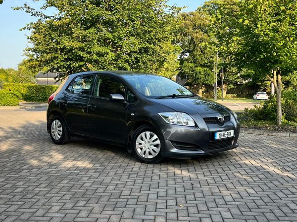 Toyota Auris Hatchback, Petrol, 2010, Grey