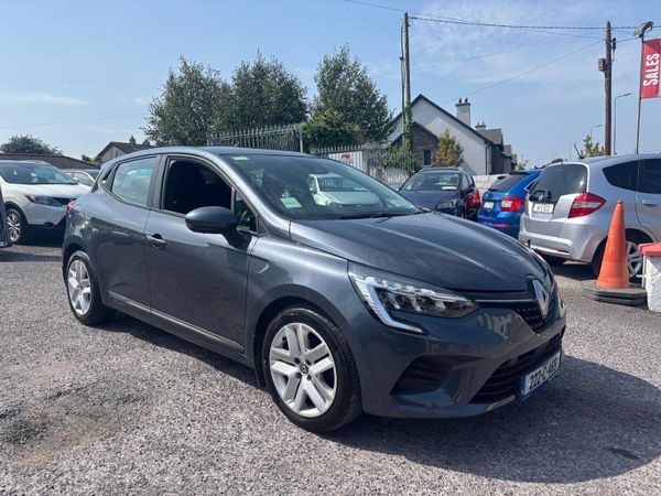 Renault Clio Hatchback, Petrol, 2022, Grey