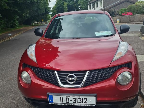 Nissan Juke SUV, Petrol, 2011, Red