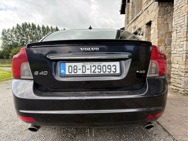 Volvo S40 Saloon, Diesel, 2008, Black