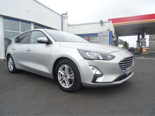 Ford Focus Hatchback, Diesel, 2021, Grey