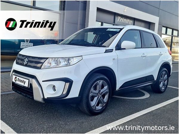 Suzuki Vitara SUV, Petrol, 2015, White