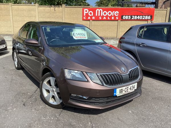 Skoda Octavia Hatchback, Diesel, 2018, Brown