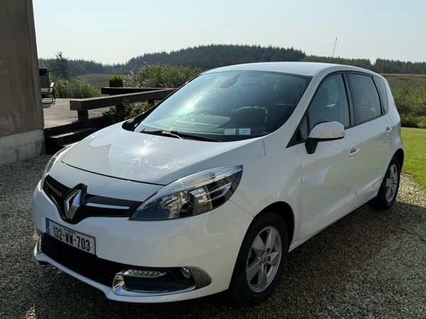Renault Scenic MPV, Diesel, 2013, White