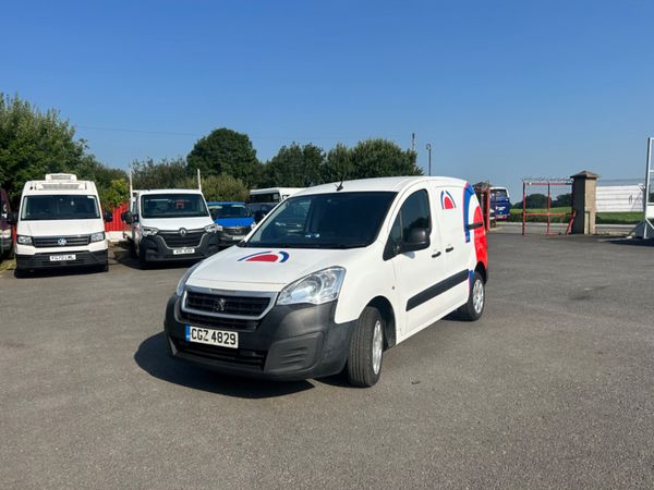 Peugeot Partner MPV, Diesel, 2016, White
