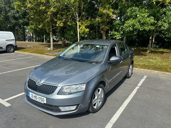 Skoda Octavia Hatchback, Diesel, 2013, Grey