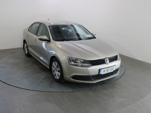 Volkswagen Jetta Saloon, Diesel, 2014, Silver