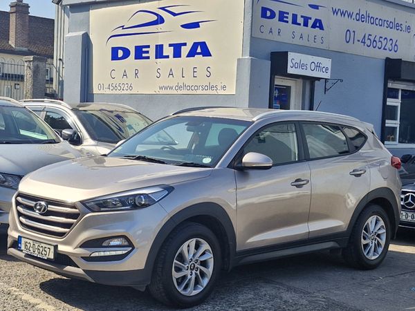 Hyundai Tucson SUV, Diesel, 2016, Gold