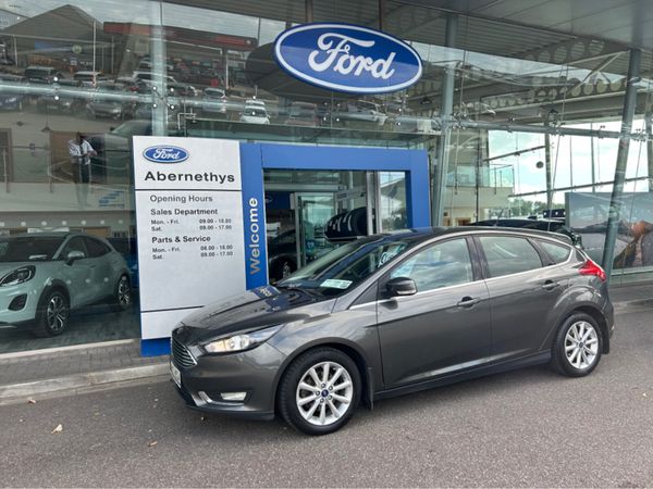 Ford Focus Hatchback, Petrol, 2018, Grey
