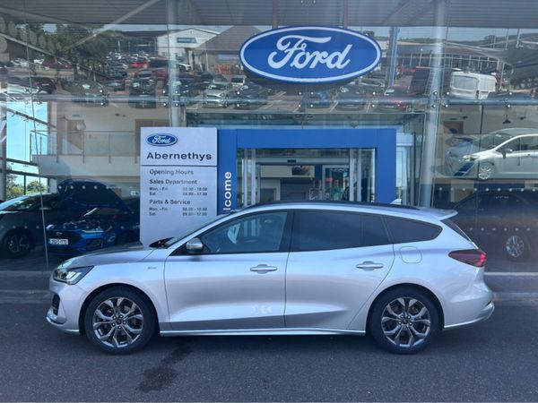 Ford Focus Estate, Petrol Hybrid, 2023, Grey