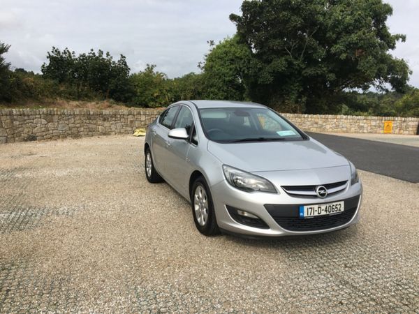 Opel Astra Saloon, Diesel, 2017, Grey