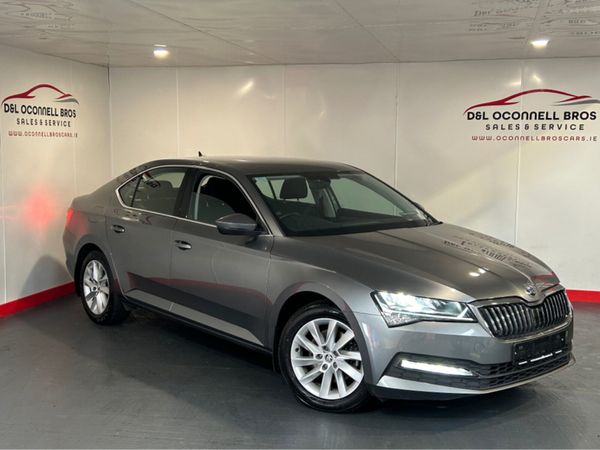 Skoda Superb Hatchback, Diesel, 2022, Grey