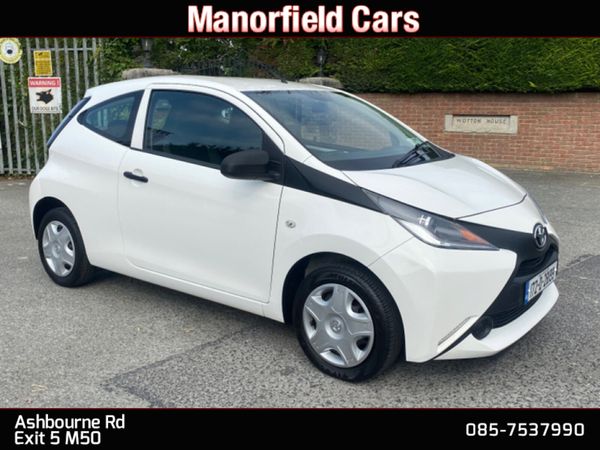 Toyota Aygo Hatchback, Petrol, 2017, White