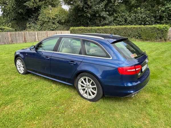 Audi A4 Estate, Diesel, 2015, Blue