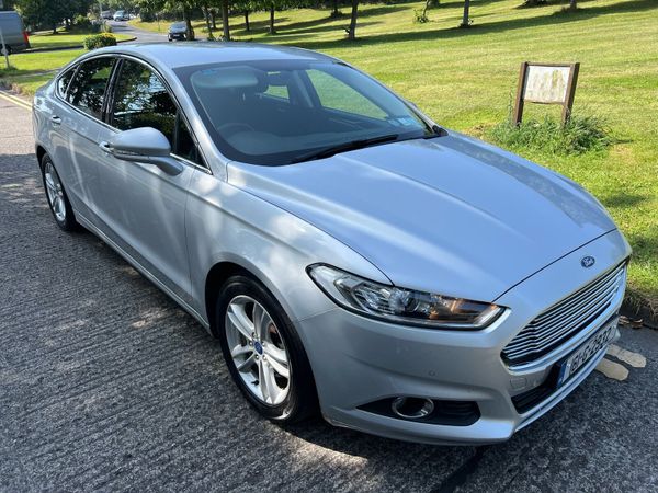 Ford Mondeo Hatchback, Diesel, 2016, Silver