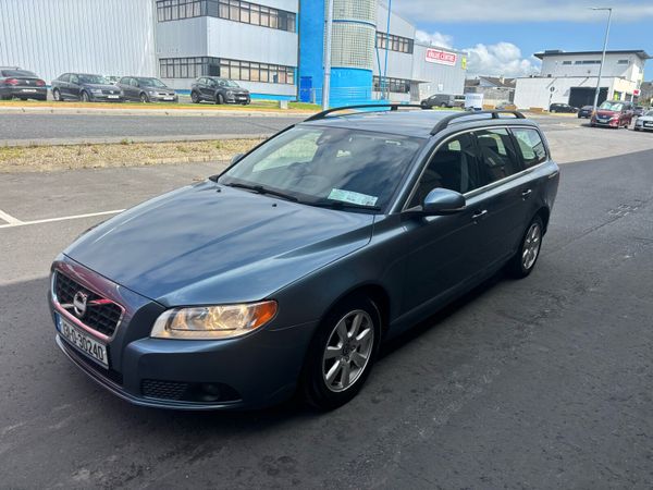 Volvo V70 Estate, Diesel, 2013, Blue