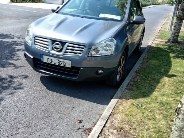 Nissan Qashqai Hatchback, Diesel, 2009, Grey