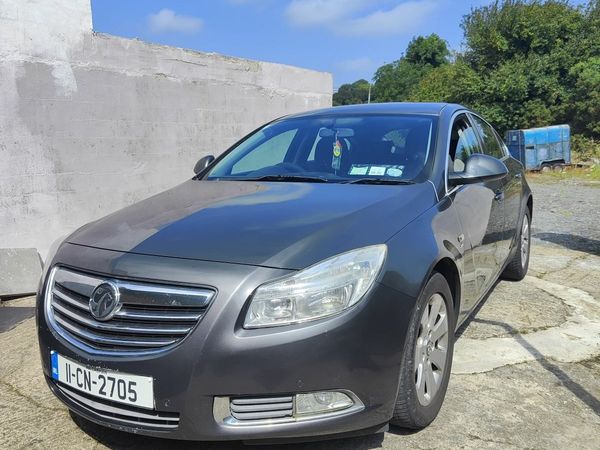 Vauxhall Insignia Hatchback, Diesel, 2011, Grey