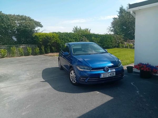 Volkswagen Polo Hatchback, Petrol, 2022, Blue