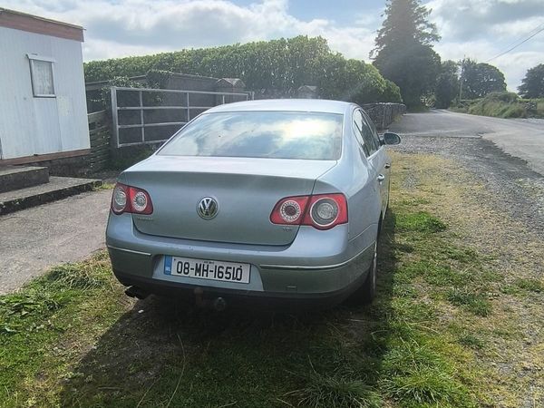 Volkswagen Passat Saloon, Diesel, 2008, Blue