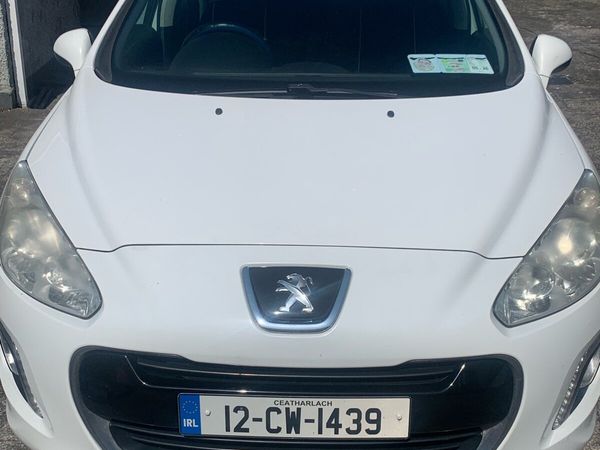 Peugeot 308 Hatchback, Diesel, 2012, White