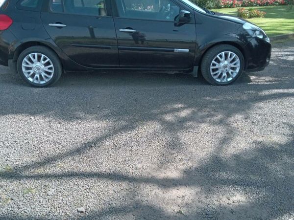Renault Clio Estate, Petrol, 2010, Black
