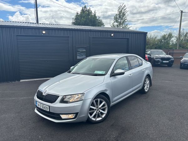 Skoda Octavia Hatchback, Diesel, 2014, Silver