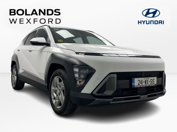 Hyundai KONA MPV, Petrol, 2024, White